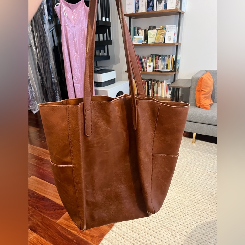 Brown tote bag🤎